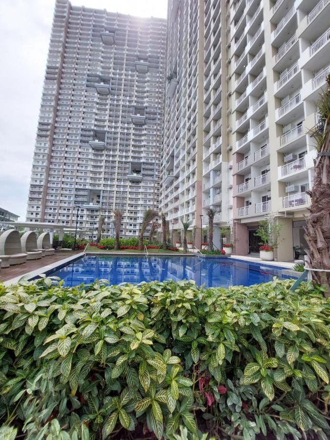 Infina Towers Project 4 Aurora Boulevard Quezon City Manila Exteriér fotografie